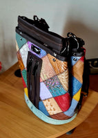 Zaino in pelle da donna in stile etnico modello Igea BELLISSIMO CM.27x32x15