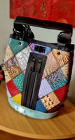 Zaino in pelle da donna in stile etnico modello Igea BELLISSIMO CM.27x32x15