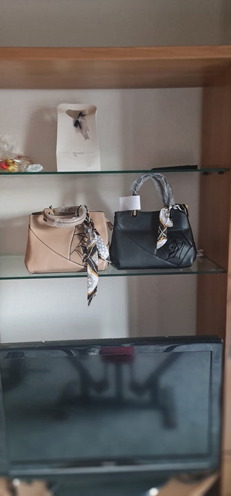 Borsa Donna a mano o tracolla vari colori modello Eliana serie economica COLORE NERO E KAKHI PRONTA CONSEGNA
