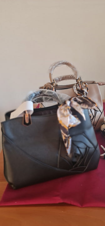 Borsa Donna a mano o tracolla vari colori modello Eliana serie economica COLORE NERO E KAKHI PRONTA CONSEGNA