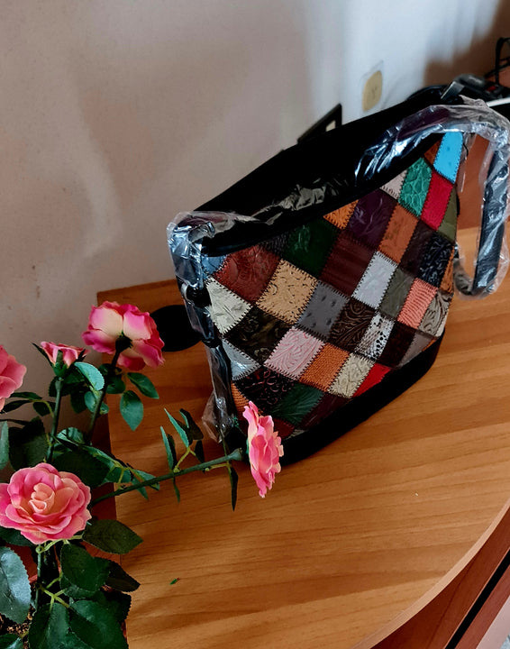 Borsa a secchiello retrò modello Emera Offerta Lancio