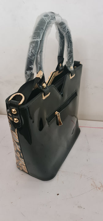 Matilde Lounge Beautiful!!! Shiny embroidered PU shoulder bag with golden flowers, black or red.