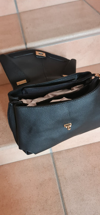 compact and organized AISLA bag French design