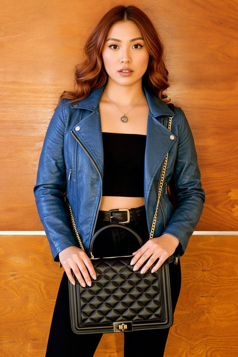 CATERINA shoulder bag with quilted pattern and chain shoulder strap