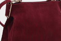 Shoulder bag with handle, zip closure and ribbed effect. LOVELACE MODEL BLACK OR BURGUNDY