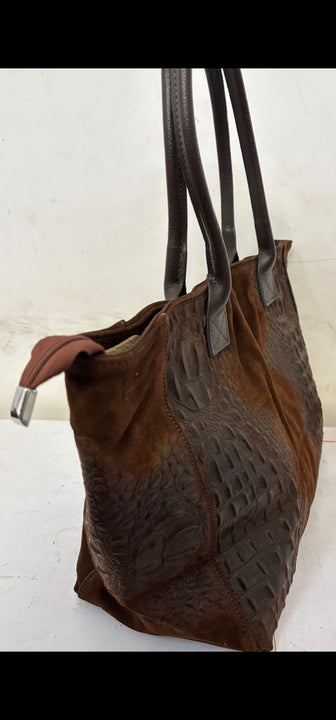 Borsa Lola Pelle Made in Italy effetto scamosciato Bellissima