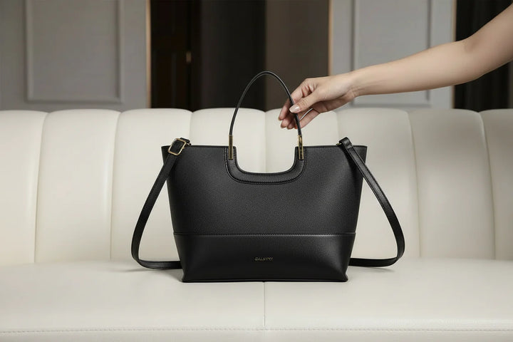 Women's FRANCESE red carpet bag in Valerie PU