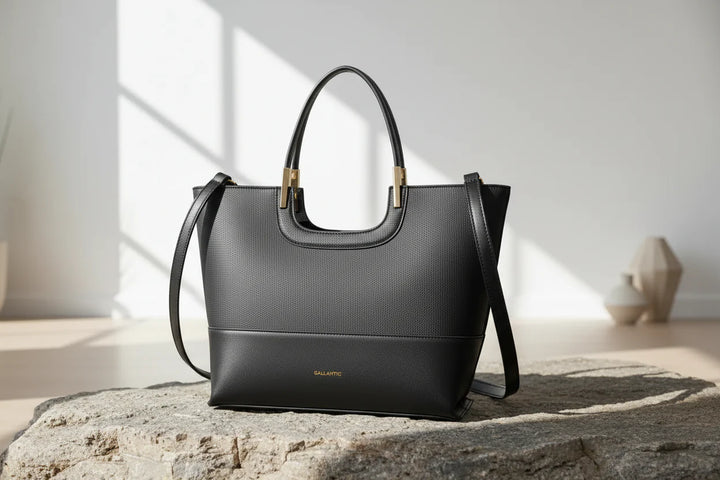 Women's FRANCESE red carpet bag in Valerie PU