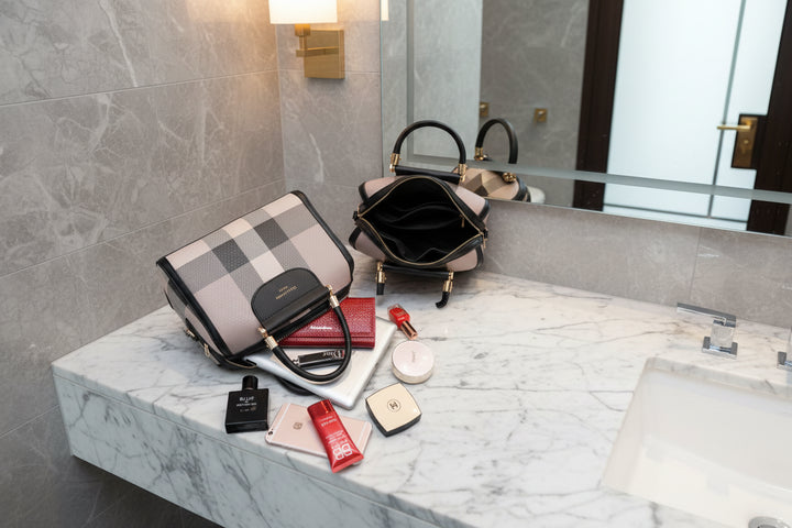 Fiona bag with classic tartan pattern