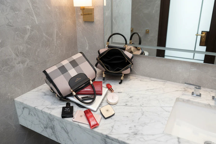 Fiona bag with classic tartan pattern